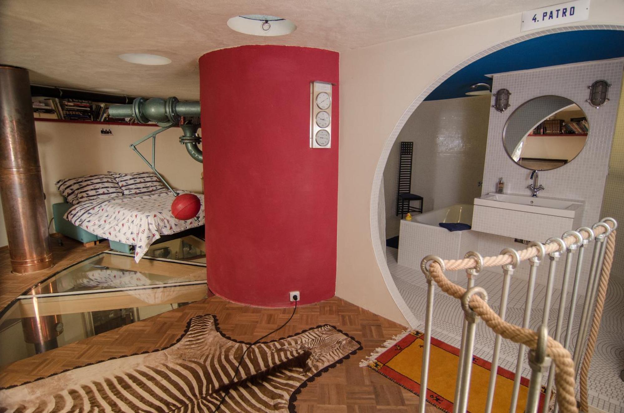 Villa Art Tower à Vratimov Extérieur photo